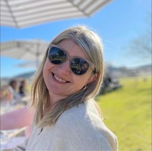 Meet your Posher, Trace